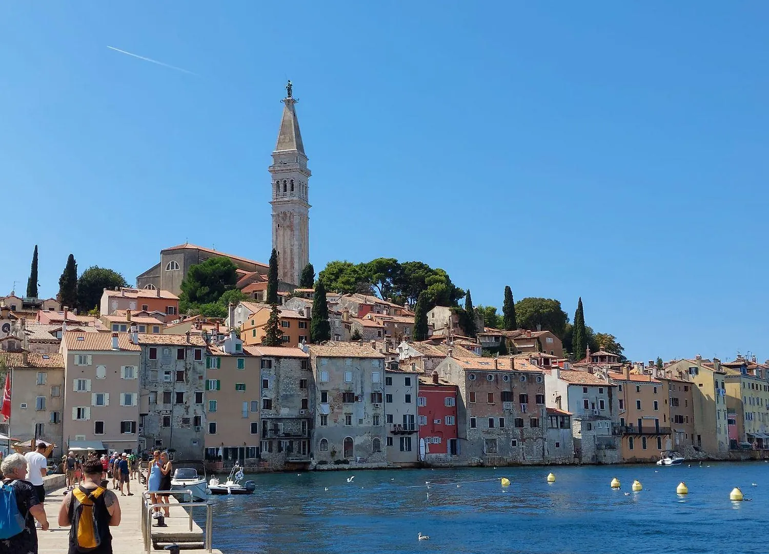 Idyllisches Apartment Nur 800 Meter Zum Strand Mit 2 Balkone, Garten, Grill Rovinj