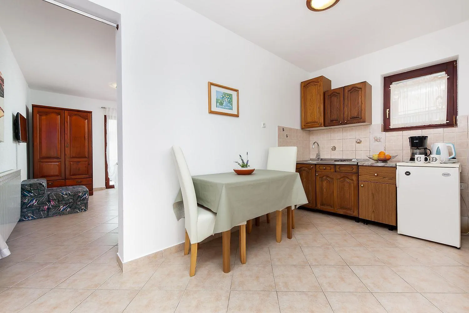 Idyllisches Apartment Nur 800 Meter Zum Strand Mit 2 Balkone, Garten, Grill Rovinj