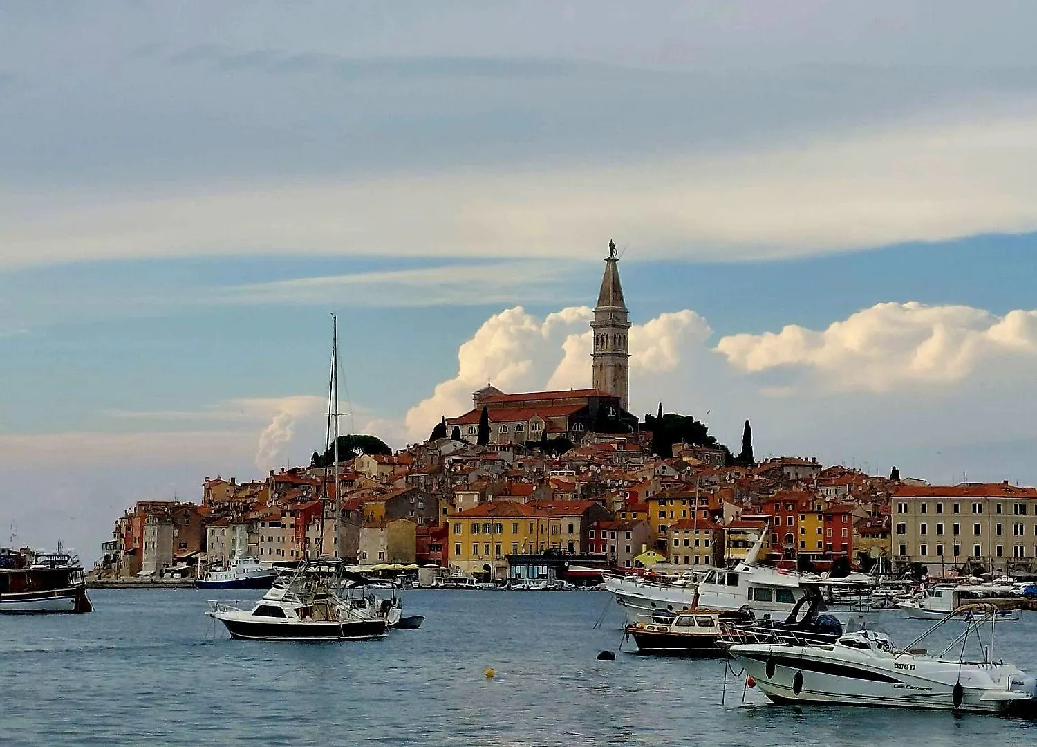 Idyllisches Apartment Nur 800 Meter Zum Strand Mit 2 Balkone, Garten, Grill Rovinj 0*,  Croatia