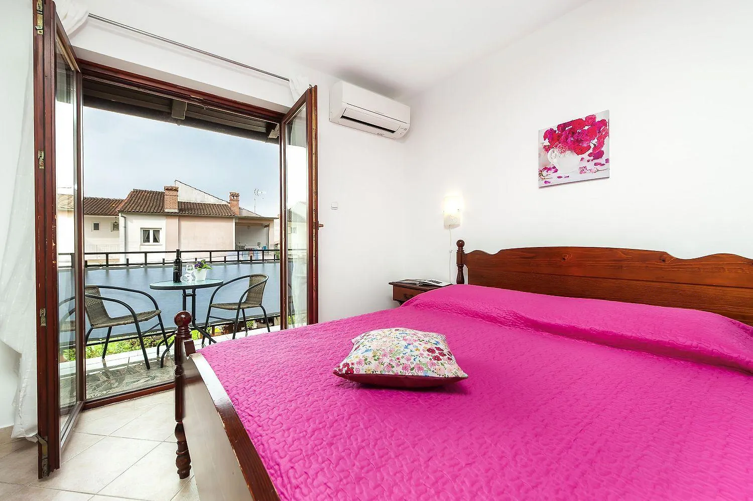 Idyllisches Apartment Nur 800 Meter Zum Strand Mit 2 Balkone, Garten, Grill Rovinj Croatia